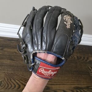 Rawlings Players Series Baseball Glove Black Blue Youth RHT Leather Utility Mitt